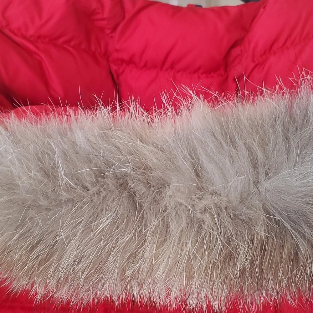 Moncler jacket size 10 with feathers hat around the hat - Picture 10 of 15